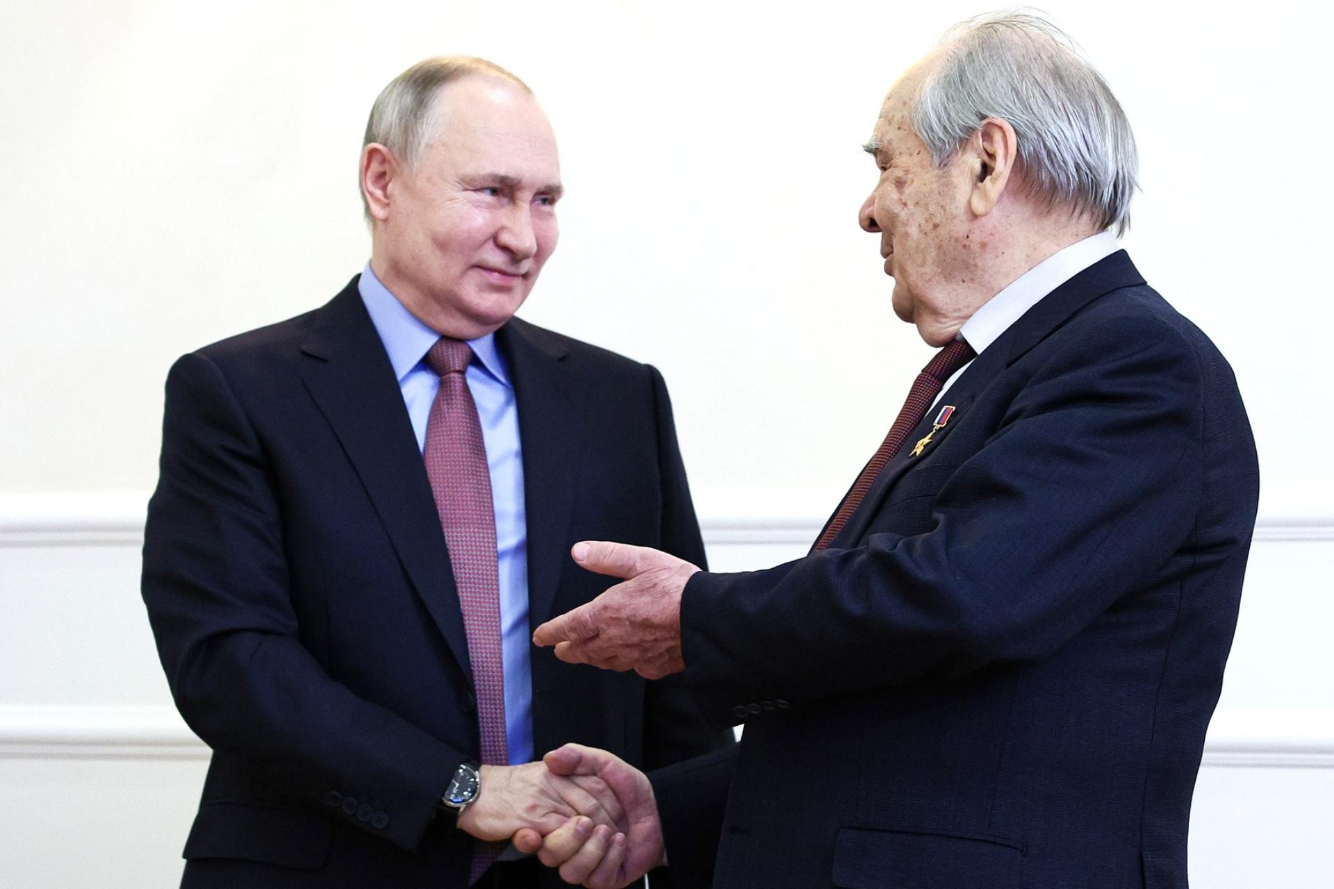 Церемония по случаю открытия медицинских объектов и начала строительства Центра научных исследований и масштабирования технологий